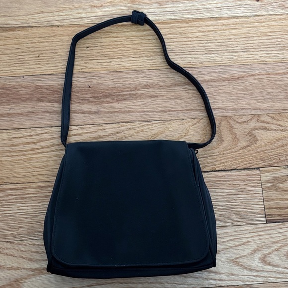 women’s black shoulder bag - Picture 1 of 4